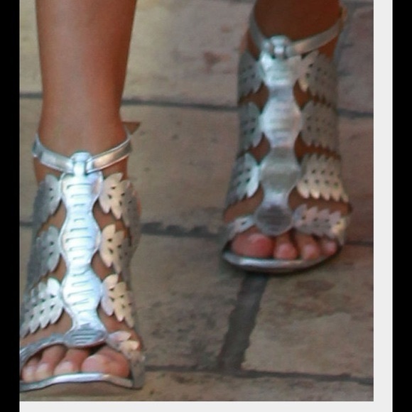 Eight Fifteen Silver & Gold Amazing Heels! Size 7 WORN BY CELEBRITIES - Picture 15 of 16